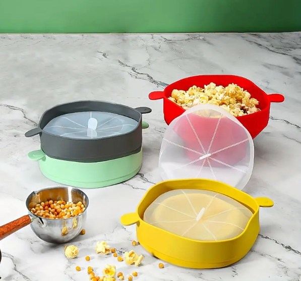 Collapsible Silicone Microwave Popcorn Maker Bowl with Lid