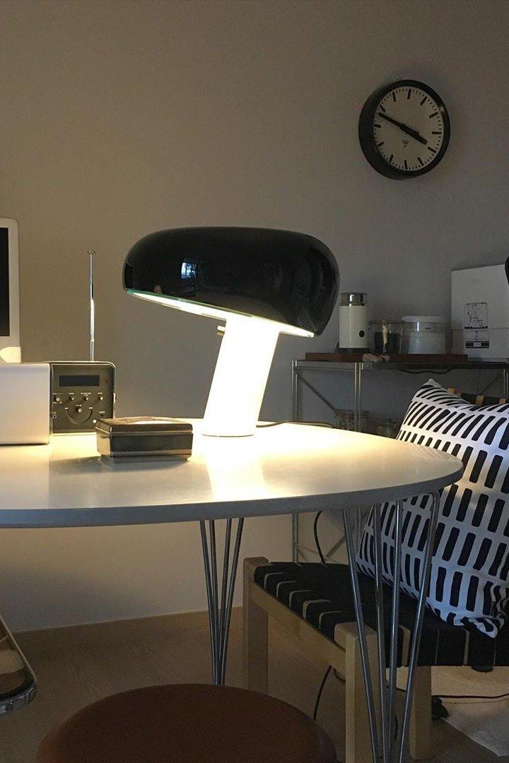 Modern Design Table Lamp with Marble Base and Half-Round Shade