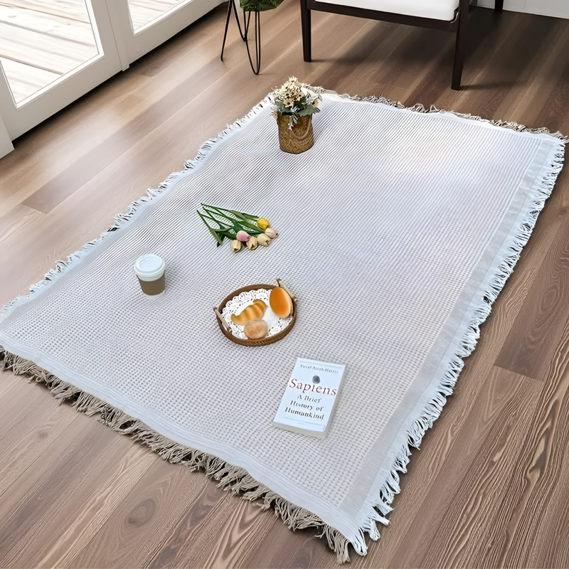 Foldable Moisture-Resistant Picnic Blanket for Outdoor Use