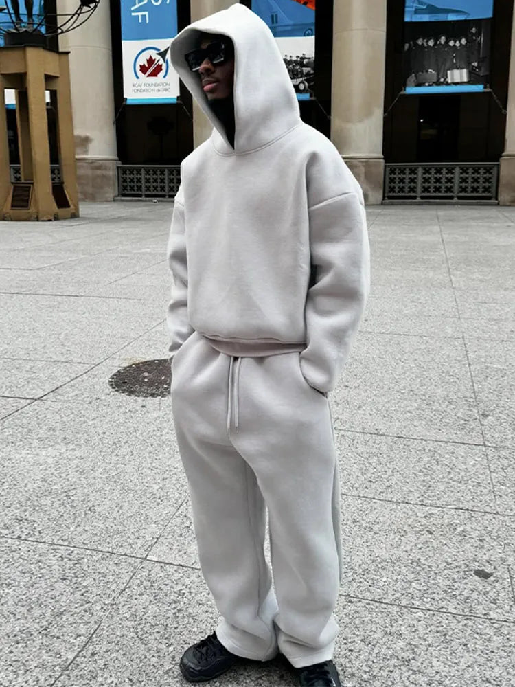 Hoodie and Trouser Set for Men with Relaxed Fit and Wide Legs