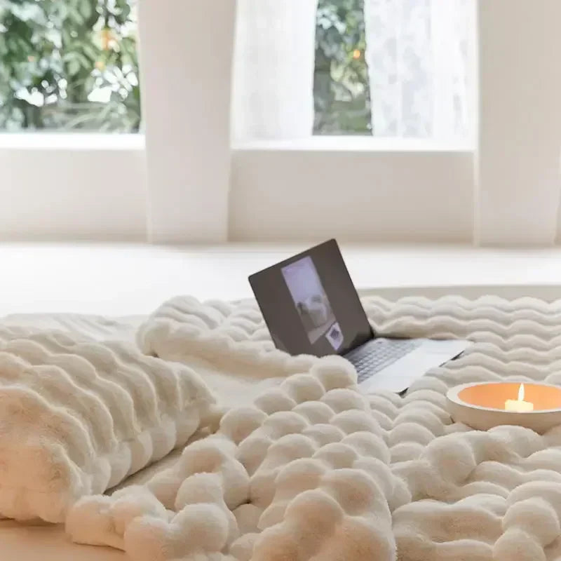 Plush Bubble Blanket with Raised Texture for Sofa and Bedroom Layers