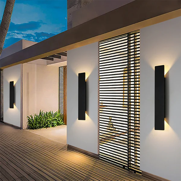 Sleek Outdoor Wall Lamp with Vertical Design and Warm LED Light