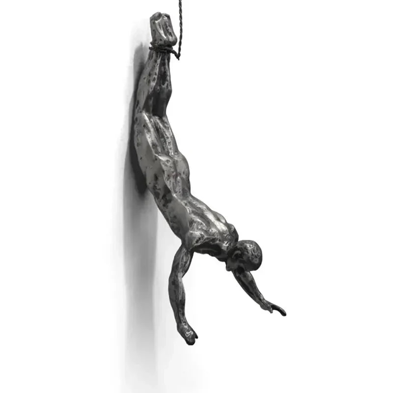 Decorative Climbing Figures Wall Sculpture Set for Modern Wall Decoration