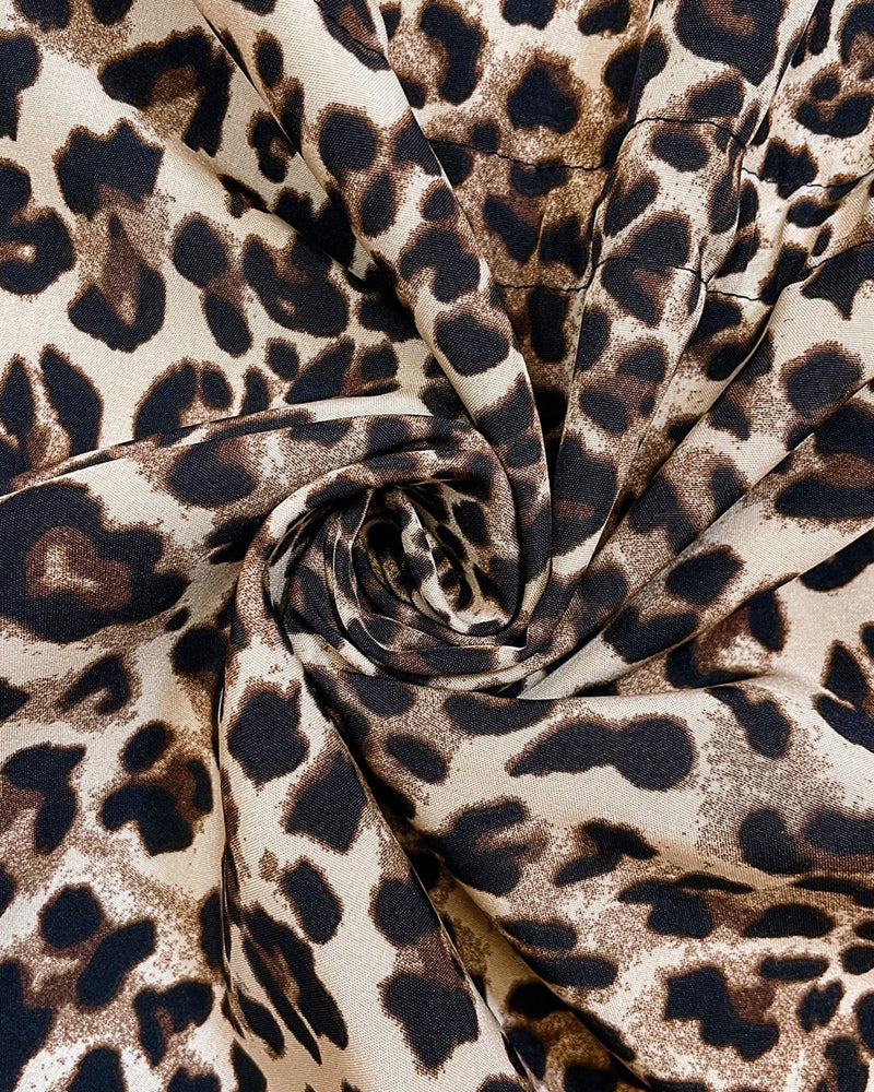 Ladies Reversible Jacket with Leopard Print and Hood for Casual Style