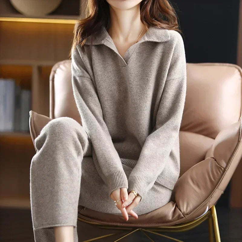 Cashmere Two-Piece Ladies Set – Soft Comfort and Timeless Elegance