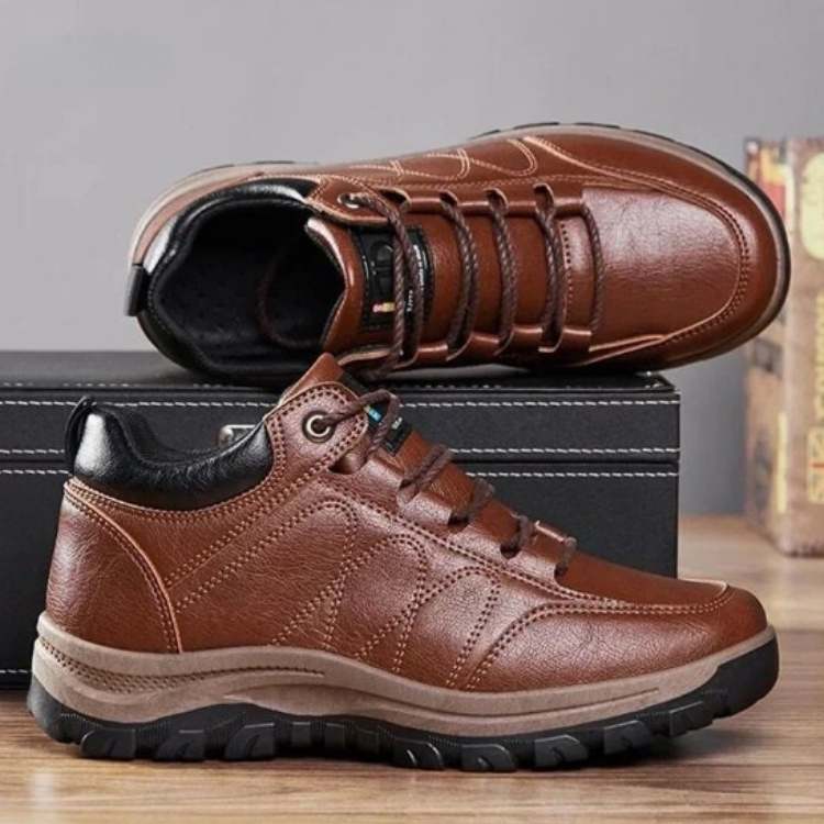 Orthopedic Hiking Shoes Men's Orthopaedic Walking Footwear with Cushioned Grip