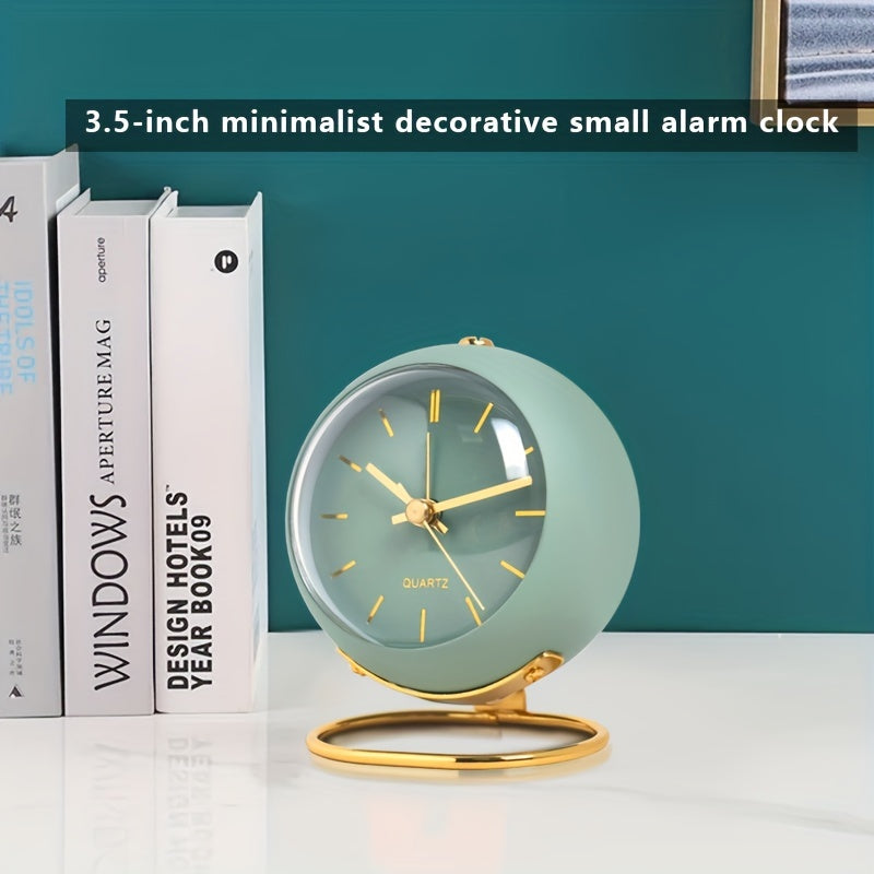 Nordic Silent Desk Clock – Luminous Hands & Metal Frame