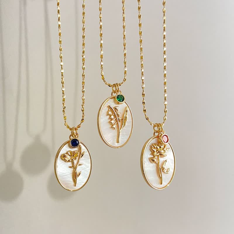 Necklace with Birth Flower Pendant and Decorative Birthstone