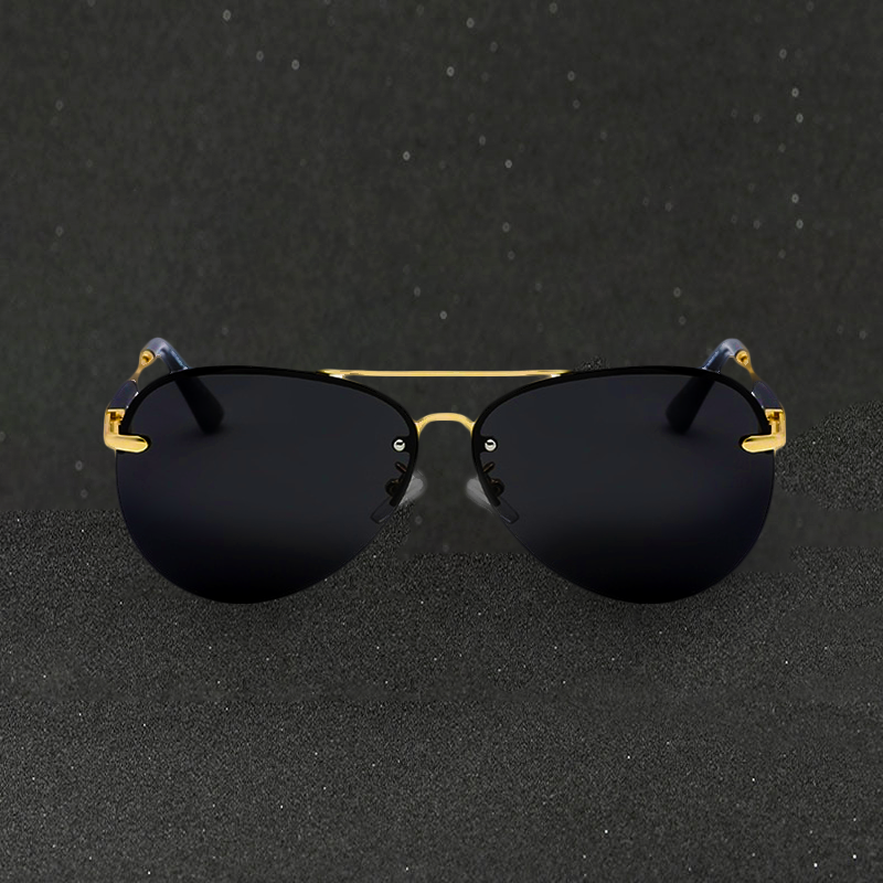 Men's Sunglasses with Polarised Lenses and Classic Pilot Design