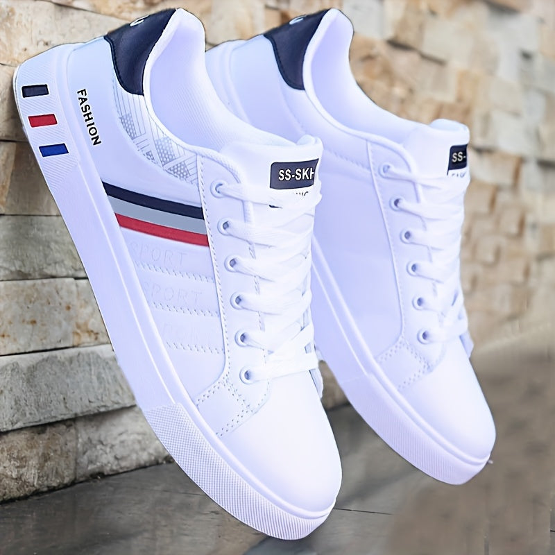 Lace-up Sneakers for Men – Striped Design and Excellent Grip for Athletic Activities