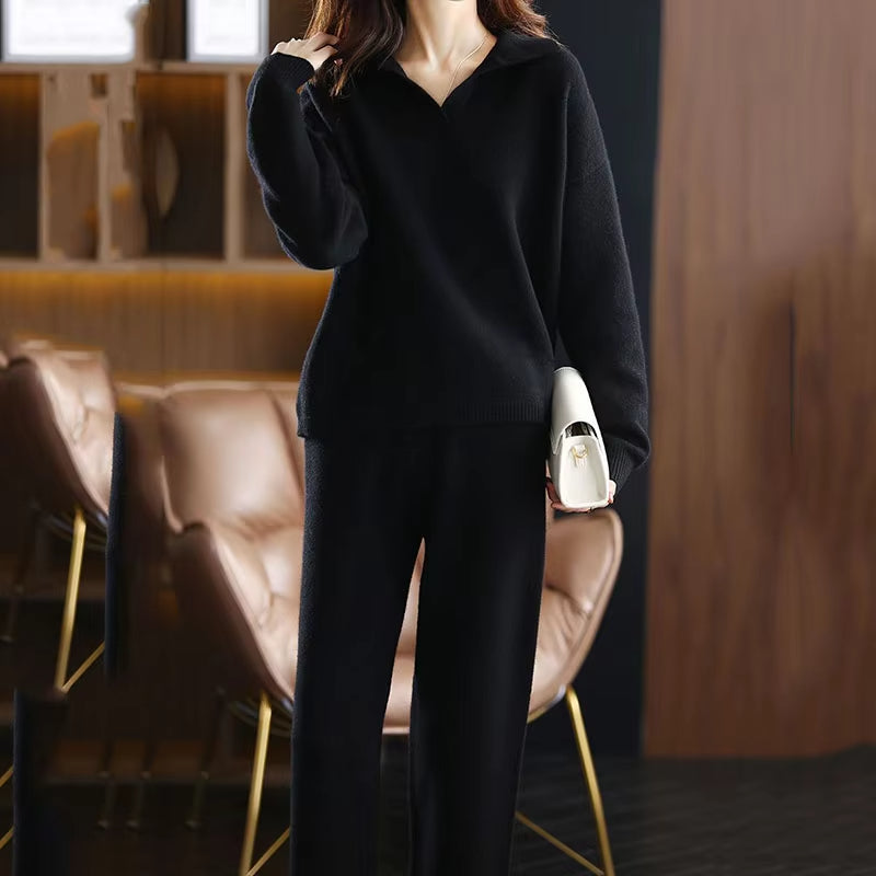 Cashmere Two-Piece Ladies Set – Soft Comfort and Timeless Elegance