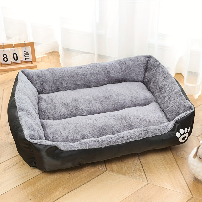 Rectangular dog bed made of polyester with soft filling for all dogs
