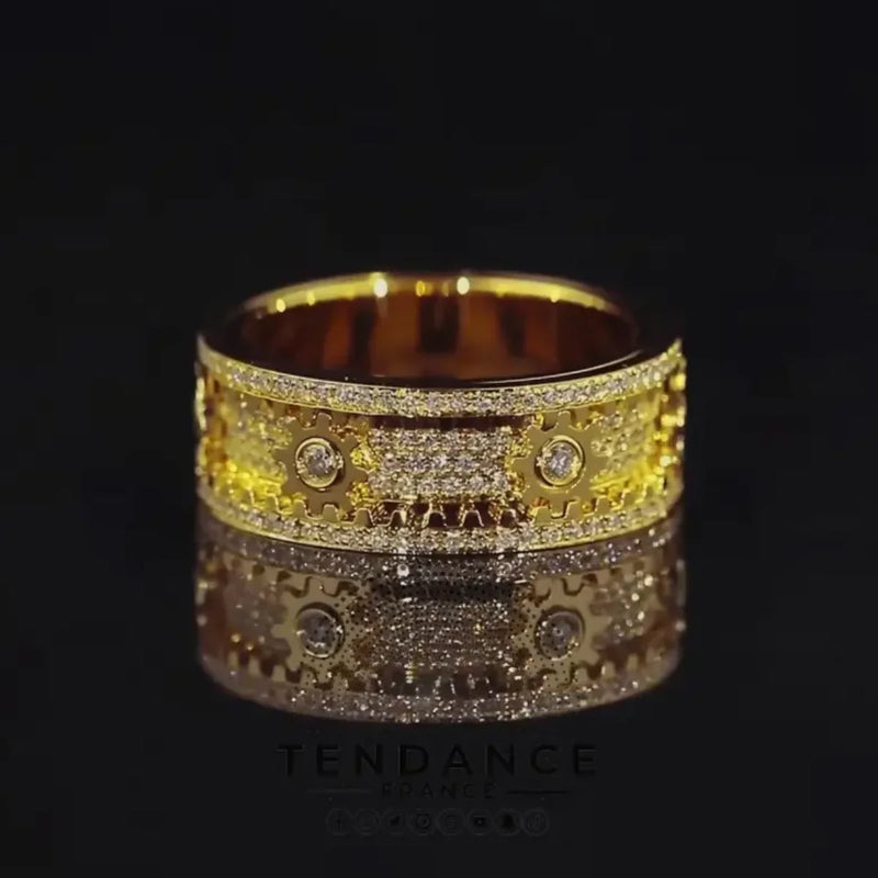 Decorative Zirconium Band Ring with Textured Layered Design