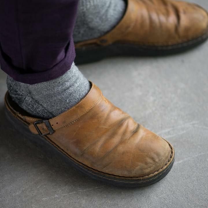 Luxury Leather Clogs for Men - Comfortable and Stylish for Every Day