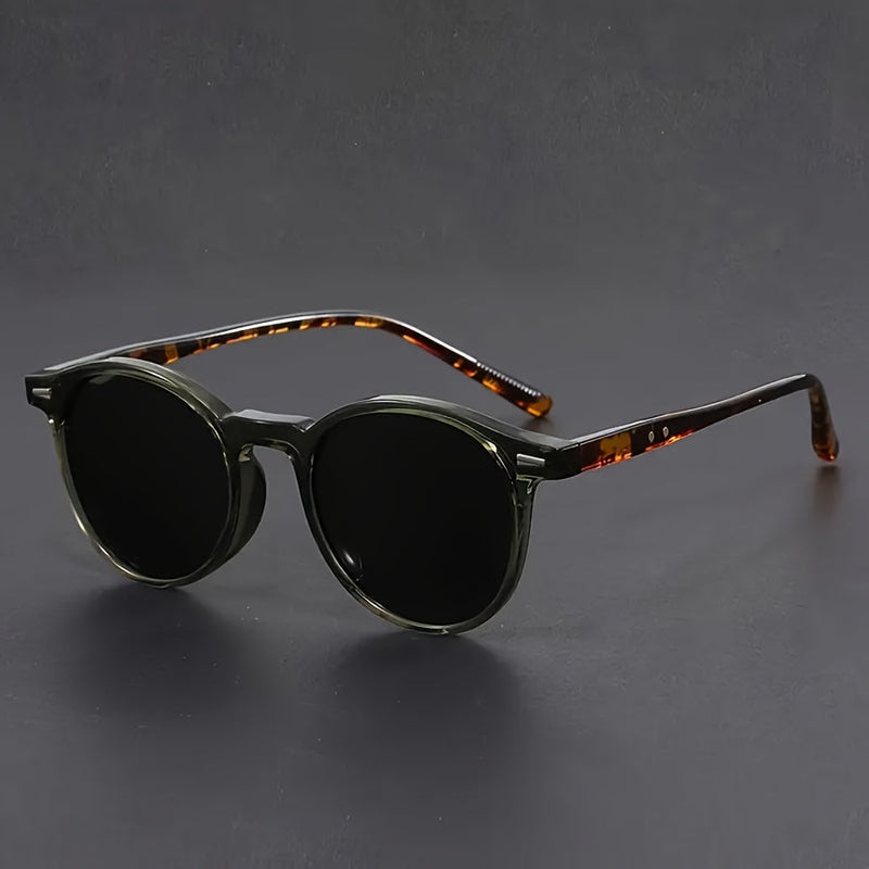 Men's Round Full-Frame Sunglasses with Retro Design