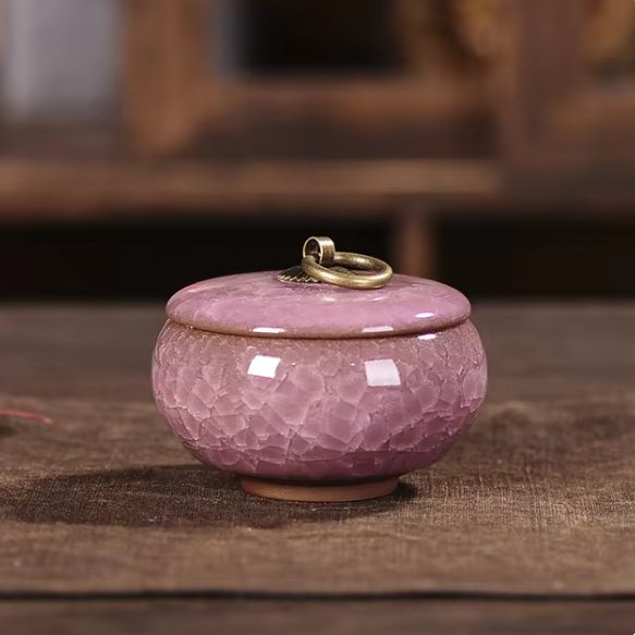 Ceramic Pet Urn with Craquelé Glaze for Ashes Memorial at Home