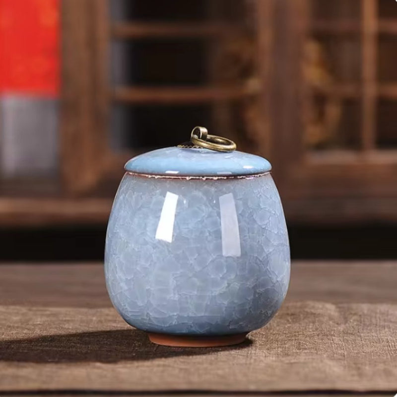 Ceramic Pet Urn with Craquelé Glaze for Ashes Memorial at Home