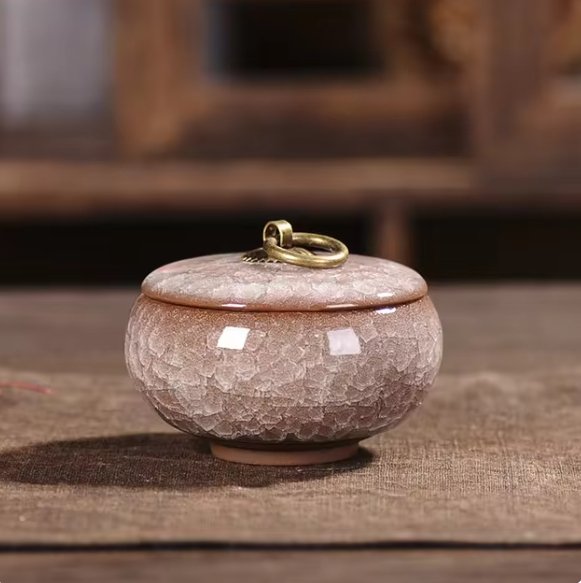 Ceramic Pet Urn with Craquelé Glaze for Ashes Memorial at Home