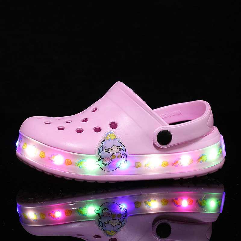 Glow-in-the-Dark Kids’ Clogs – Breathable and Anti-Slip Shoes