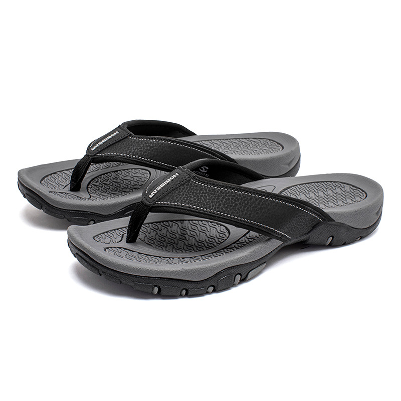 Comfortable Men's Slippers – Cushioning and Ventilation