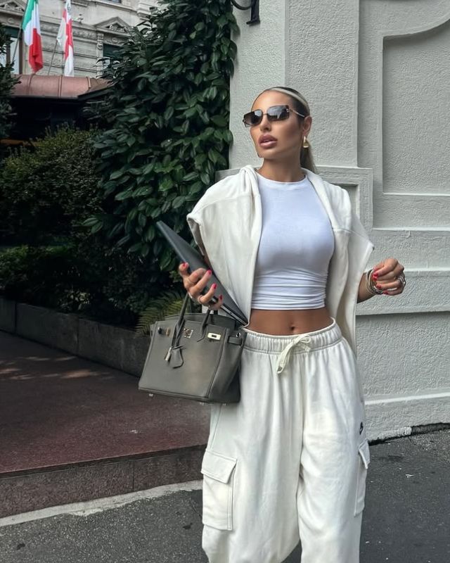 Elite Structure Ladies Handbag – Timeless, Elegant and Refined