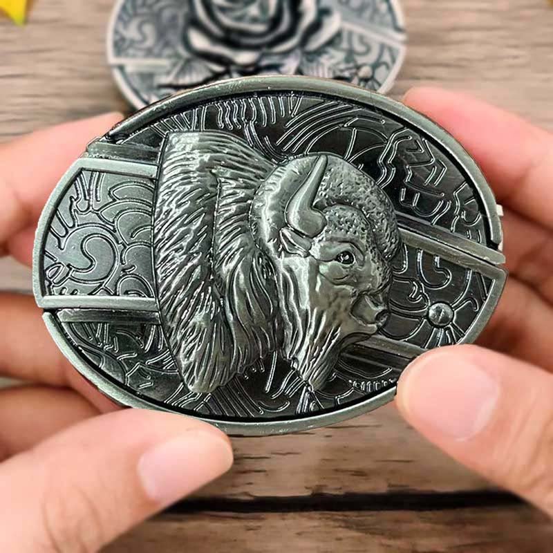 Western Oval Belt Buckle with Decorative Motif