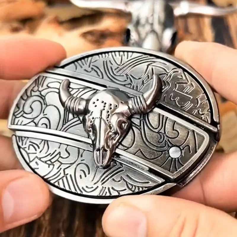 Western Oval Belt Buckle with Decorative Motif