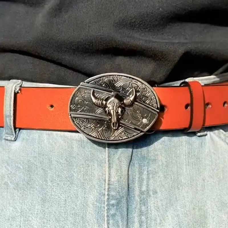 Western Oval Belt Buckle with Decorative Motif