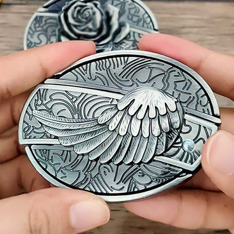 Western Oval Belt Buckle with Decorative Motif