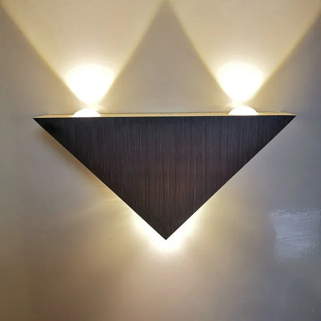 Modern LED Wall Lamp with Triangular Design for Atmospheric Wall Lighting