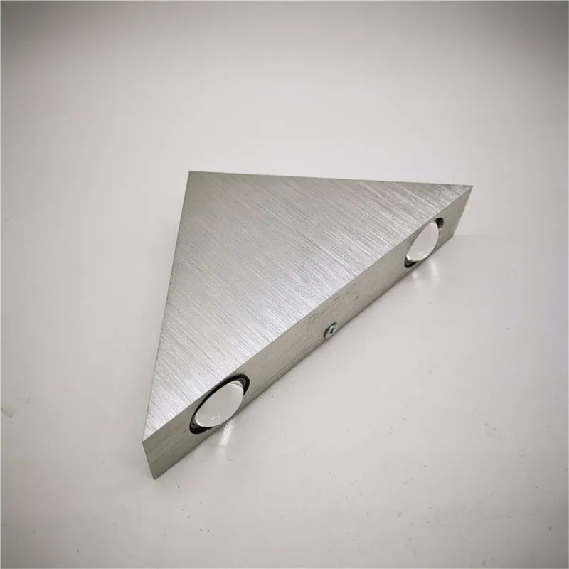 Modern LED Wall Lamp with Triangular Design for Atmospheric Wall Lighting