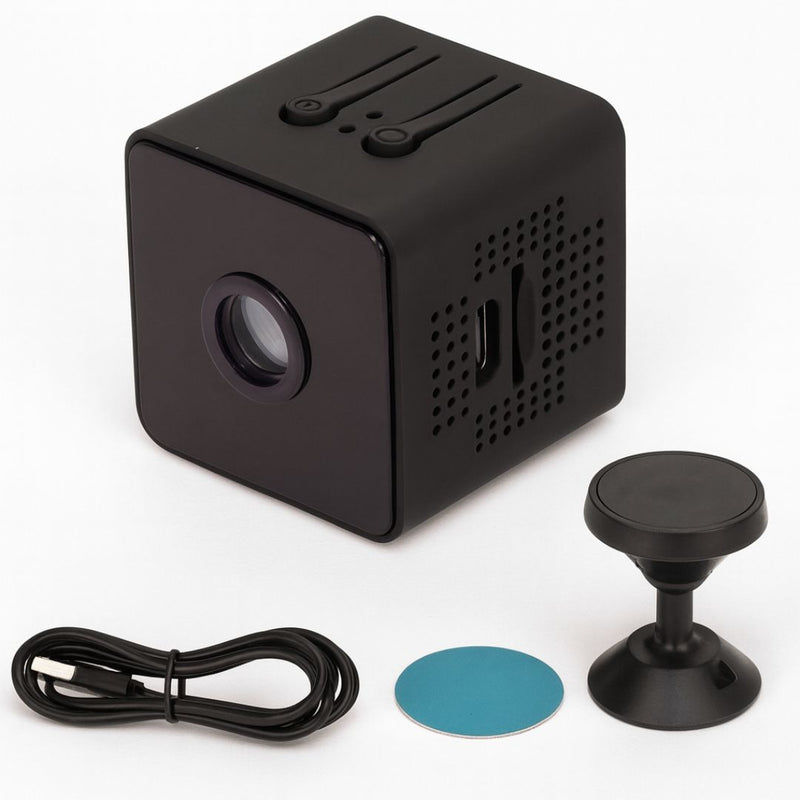 Wireless Reversing Camera with Night Vision and Magnetic Mounting