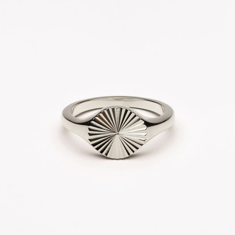 Sun Signet Ring in Stainless Steel with a Round Engraved Face