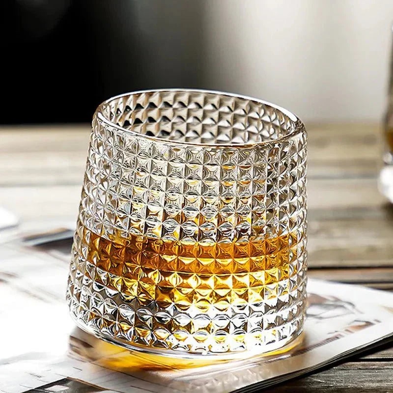 Whisky Glass with Rotating Design and Geometric Relief for Elegant Enjoyment