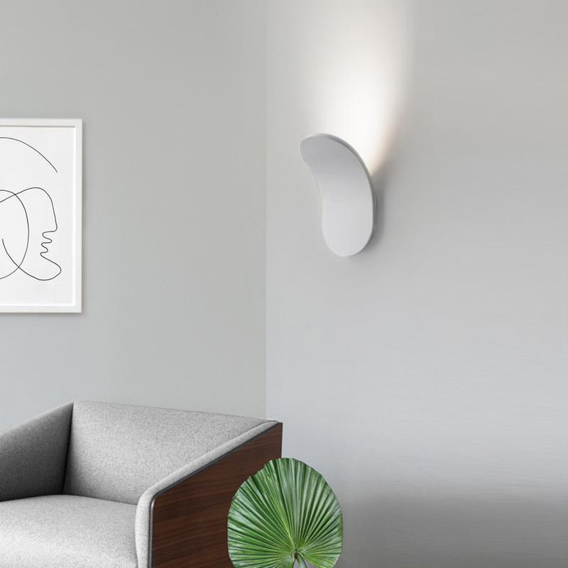 Modern Curved LED Wall Sconce with Soft Ambient Light