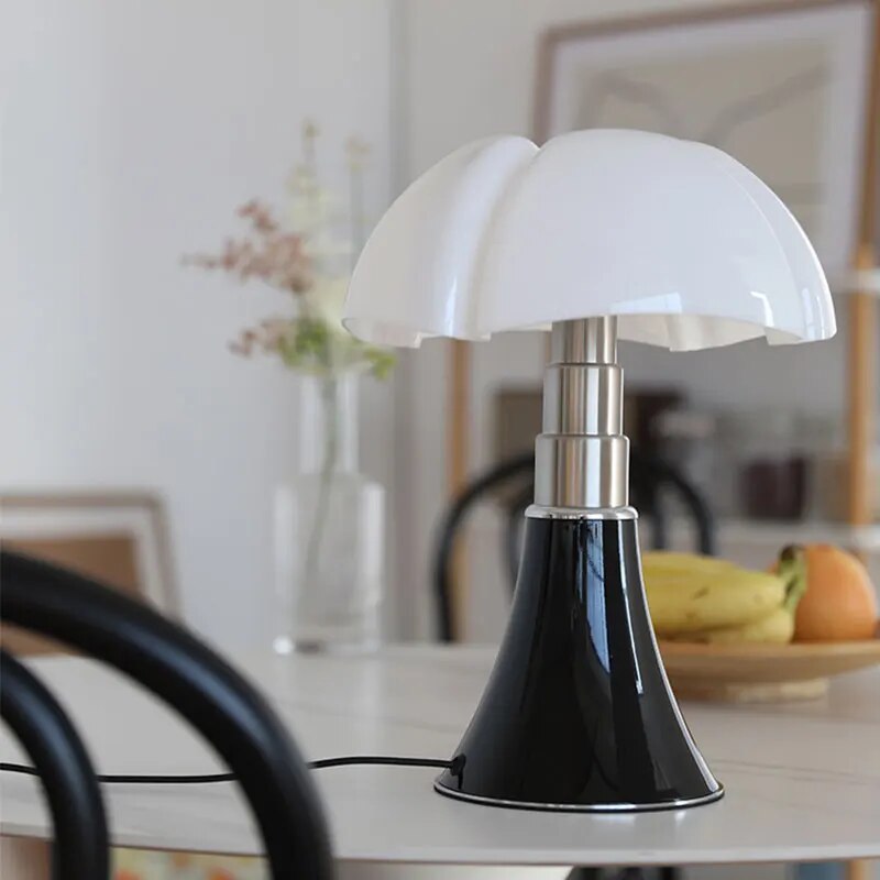 Dimmable Flower-Shaped LED Table Lamp