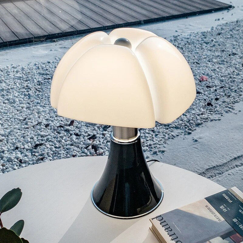 Dimmable Flower-Shaped LED Table Lamp